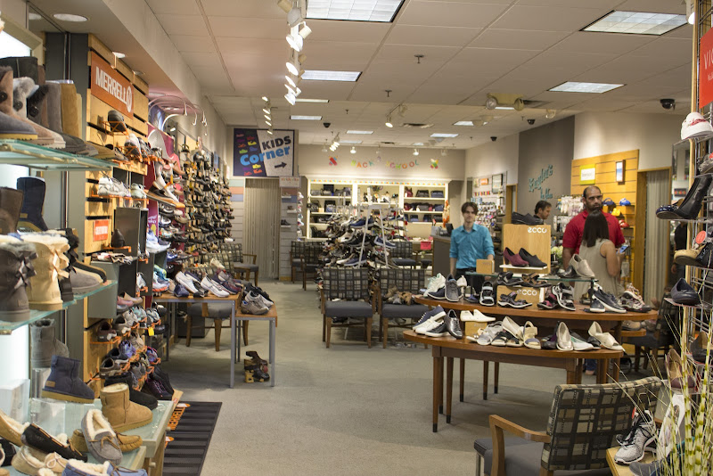 Englin's Fine Footwear