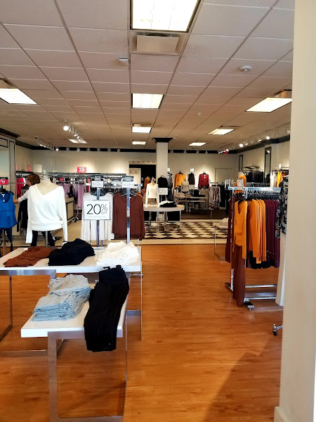 White House Black Market Outlet