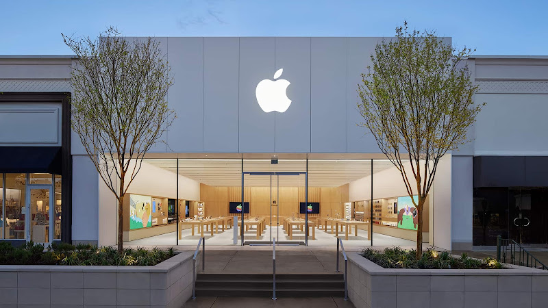 Apple The Summit