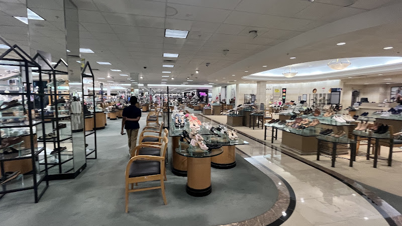 Dillard's