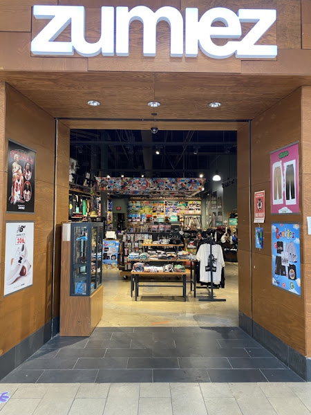 Zumiez