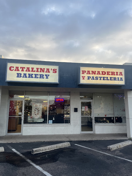 CATALINA'S BAKERY PANADERIA Y PASTELERIA