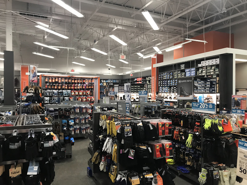 Mark's Work Warehouse