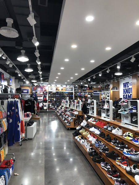 Champs Sports