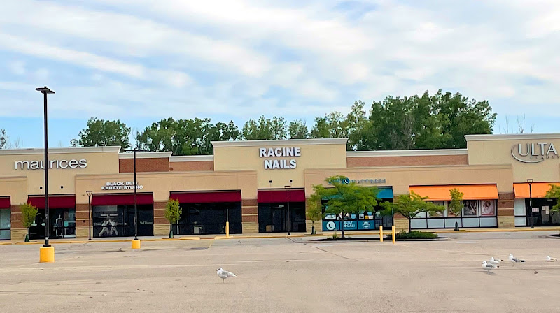 Racine Nail