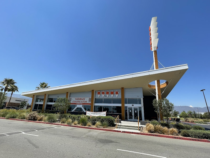 Norms Restaurant