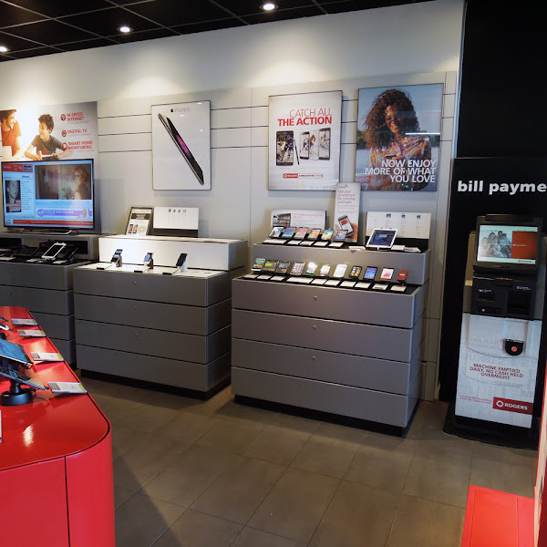 Rogers (Available in the Fido store)