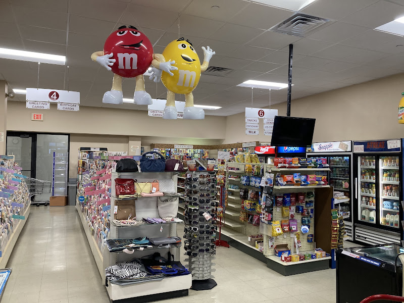 Plaza Cards & Snacks