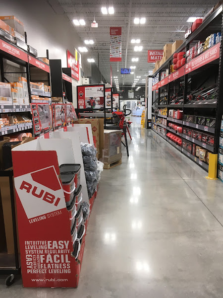 Floor & Decor