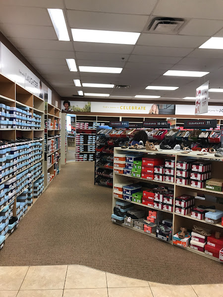 Famous Footwear