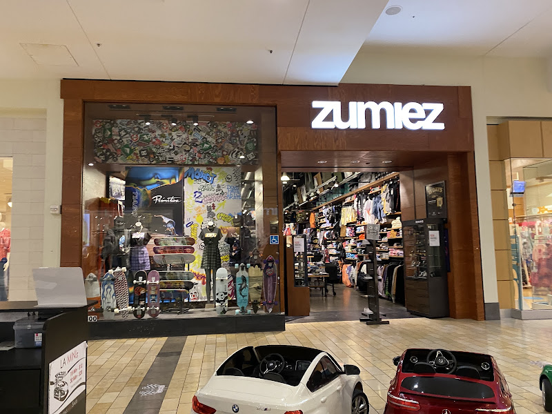 Zumiez