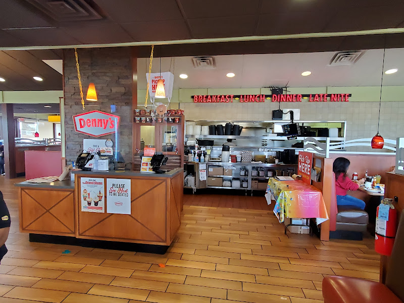 Denny's Restaurant