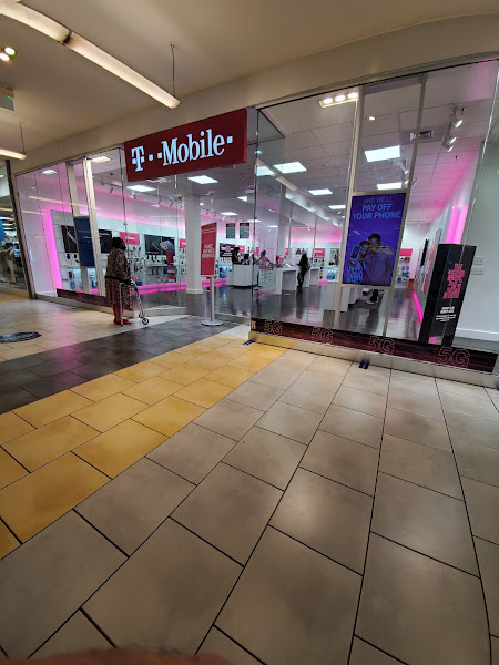 T-Mobile Authorized Retailer