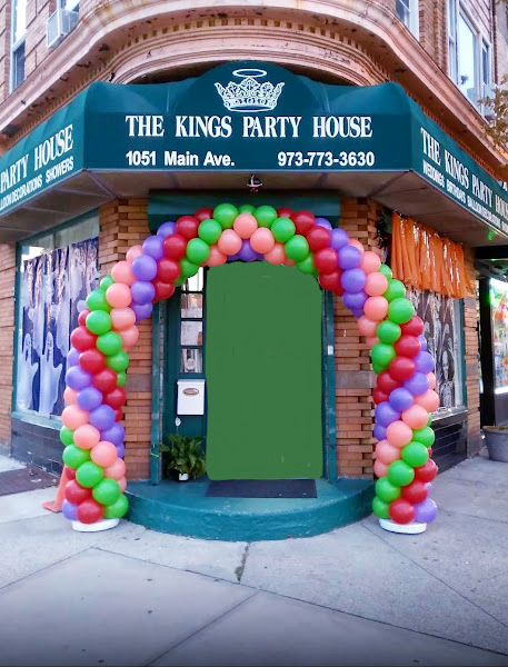 THE KING'S PARTY HOUSE LLC