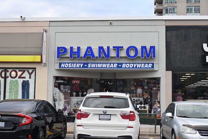 Phantom Outlet