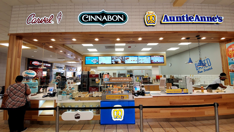 Cinnabon