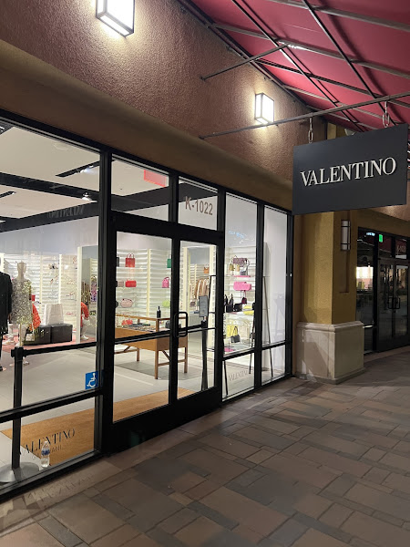 VALENTINO