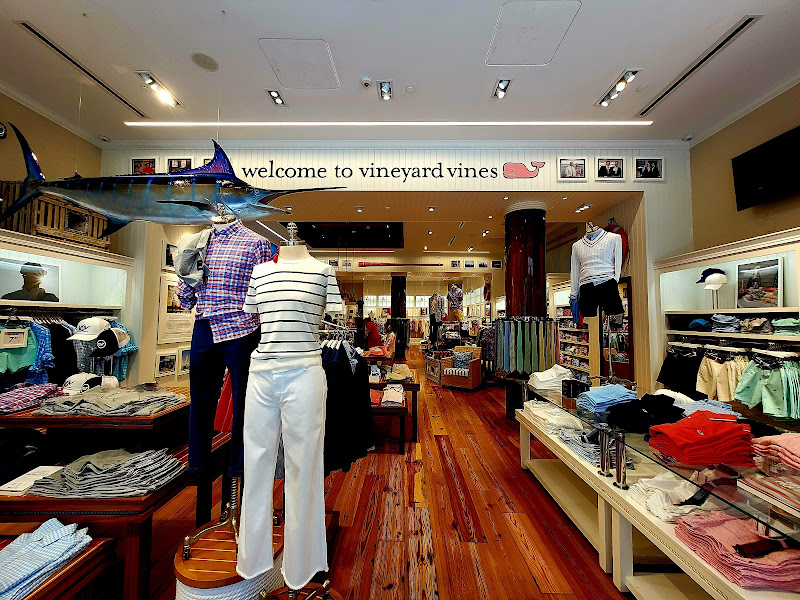 vineyard vines