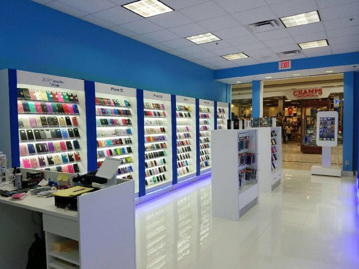 Cell Doc @ Montgomery Mall