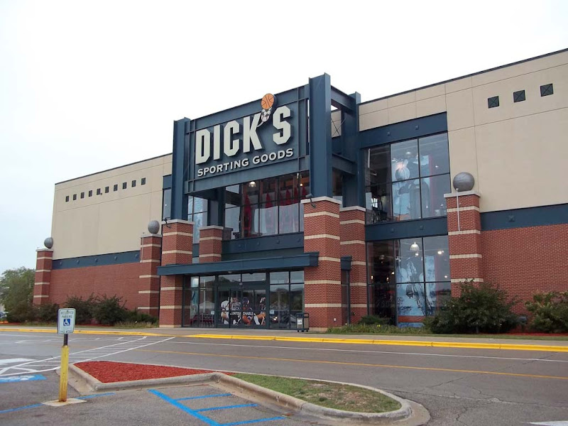 DICK'S Sporting Goods