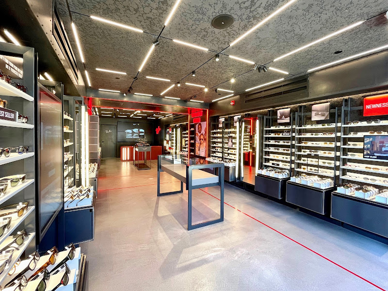 Ray-Ban