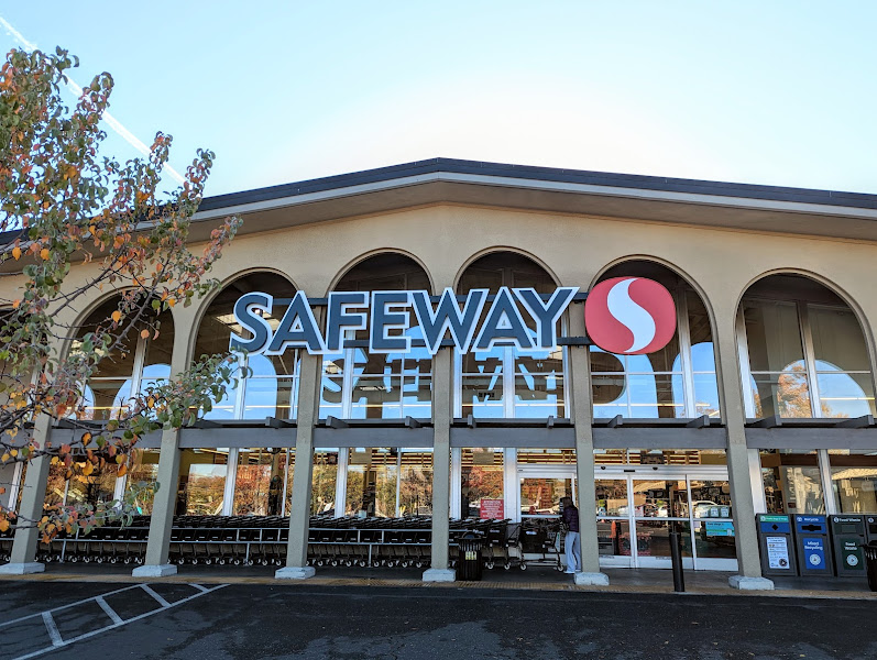 Safeway Liquor