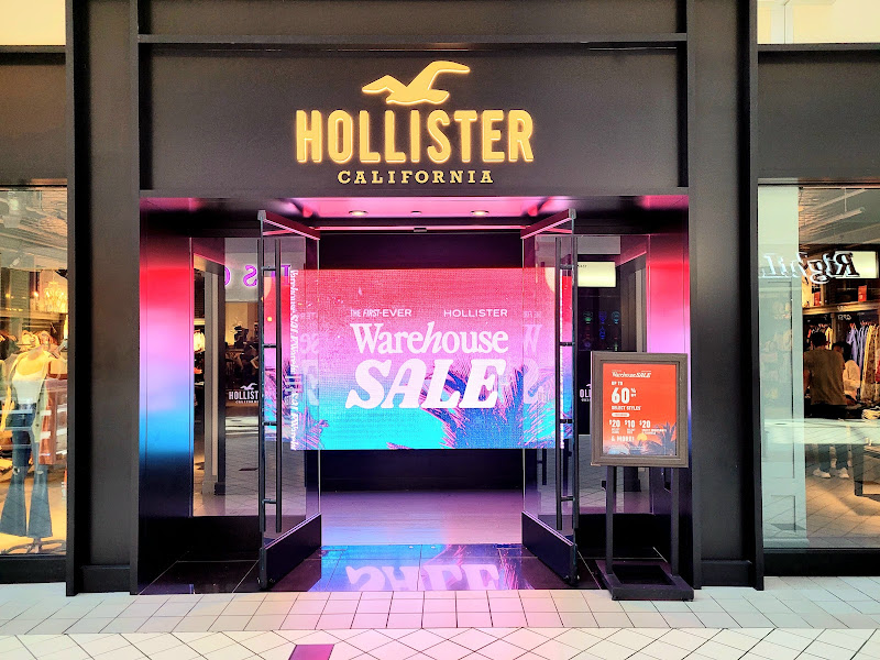 Hollister Co.