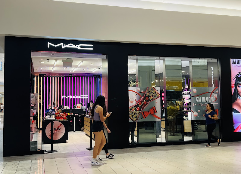 MAC Cosmetics