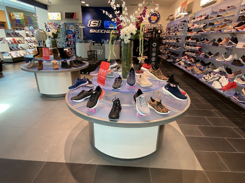 Skechers
