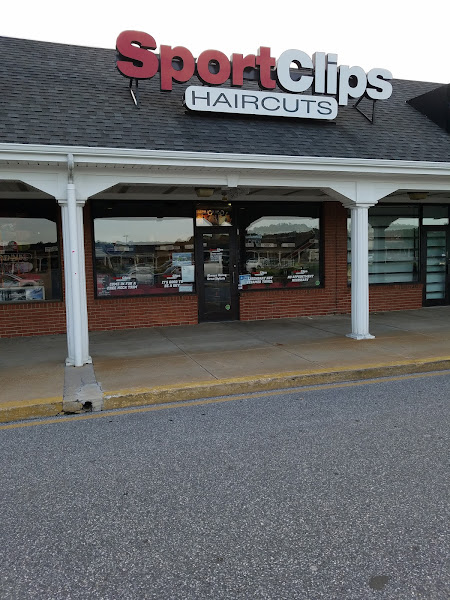 Sport Clips Haircuts of Newark - People's Plaza
