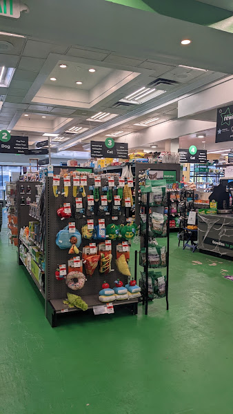 Pet Supplies Plus