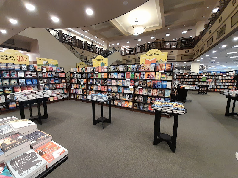Barnes & Noble