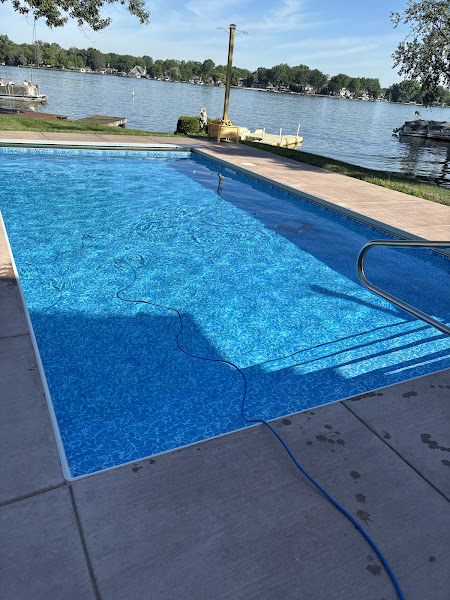 T & M Pools and Spas