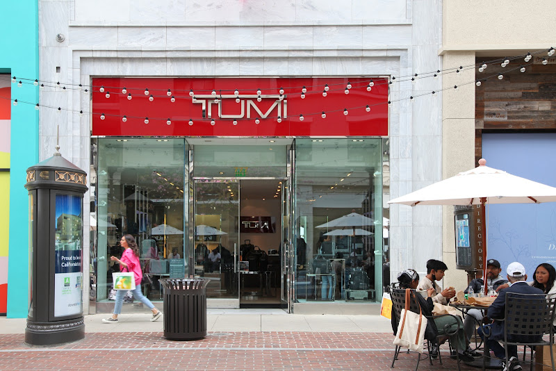 TUMI Store - Americana at Brand