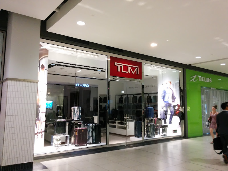 TUMI Store - Toronto Eaton Centre