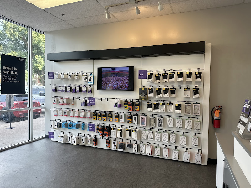 uBreakiFix - Phone and Computer Repair