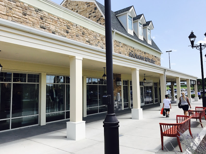 Banana Republic Factory Store