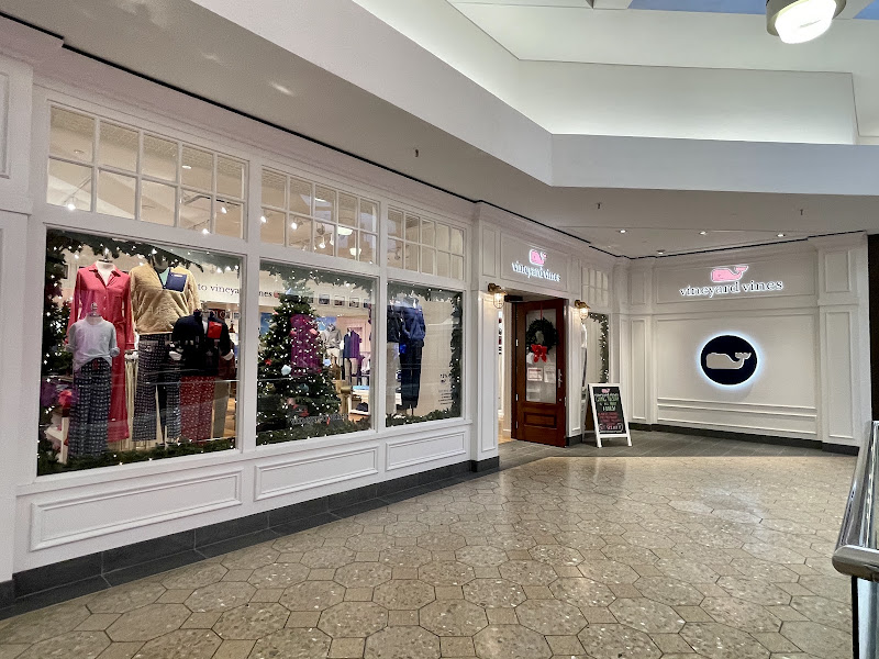 Vineyard Vines
