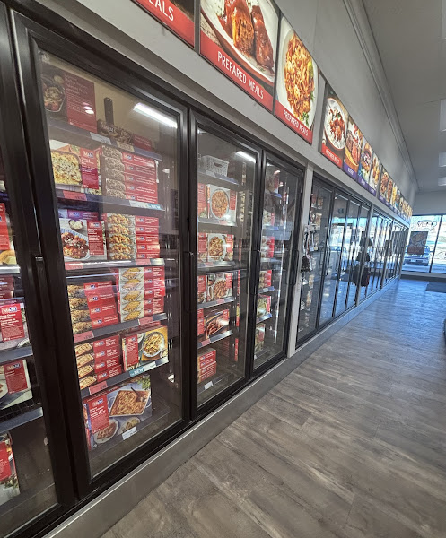M & M Food Market