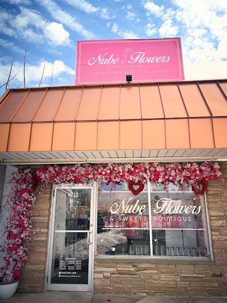 Nube Sweets and Flowers