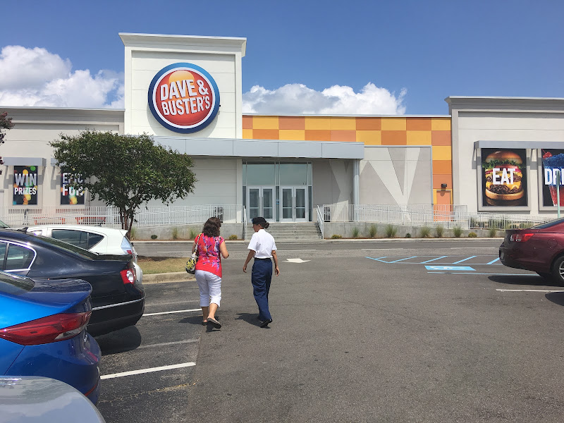 Dave & Buster's