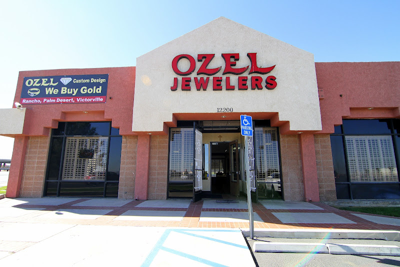 Ozel Jewelers
