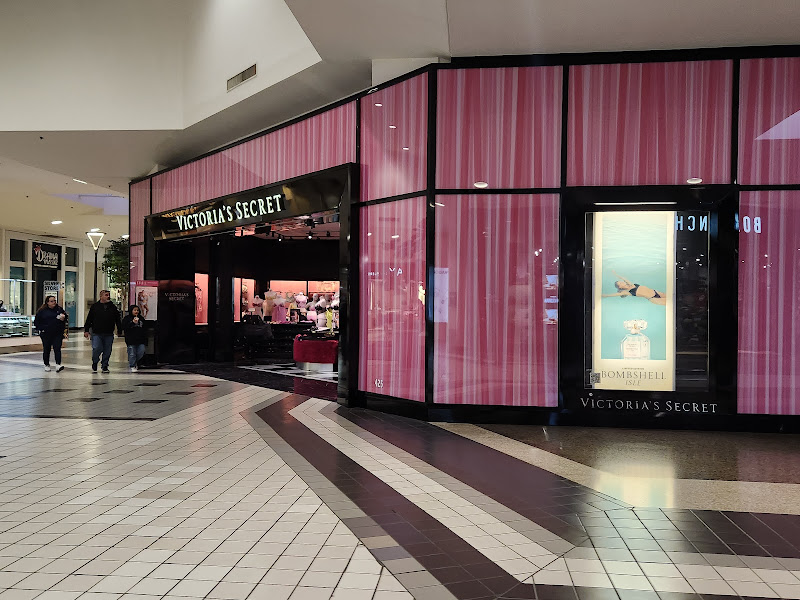 Victoria's Secret & PINK