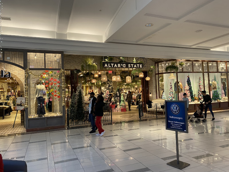 Altar'd State West Town Mall