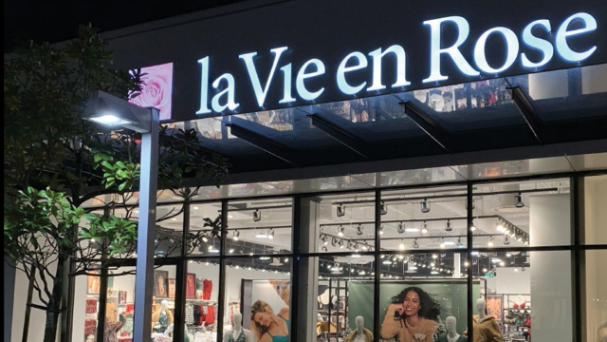 la Vie en Rose High Street Shopping Centre