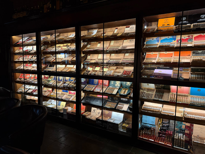 Titan Cigar