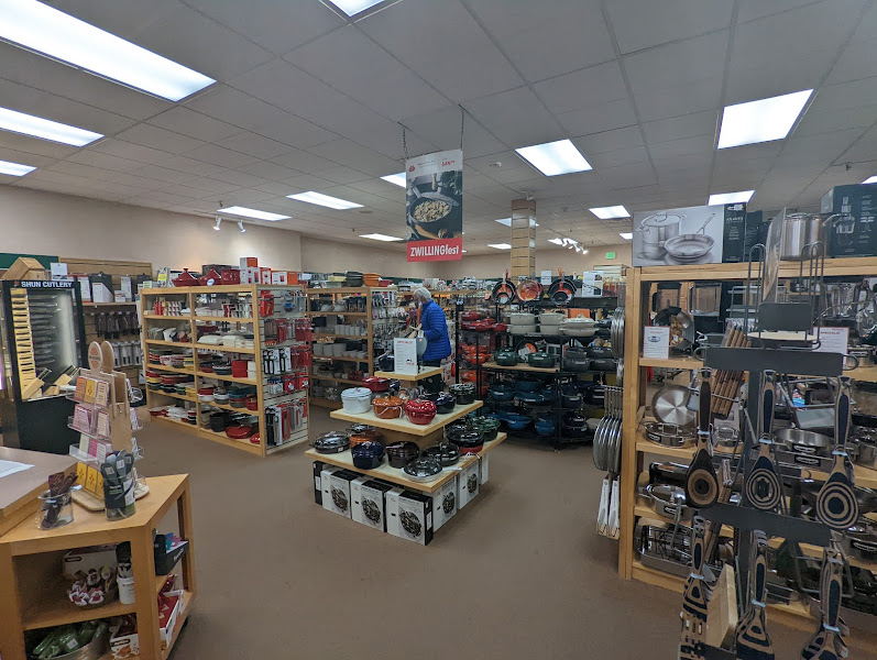 Las Cosas Kitchen Shoppe and Cooking School