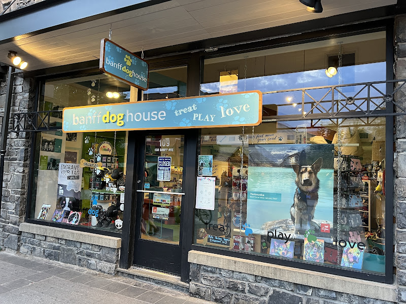 Banff Doghouse