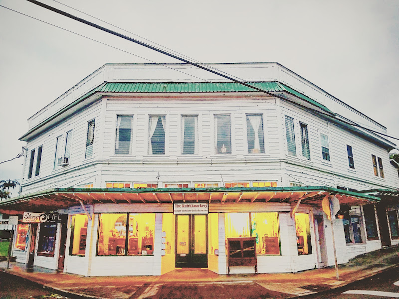 The Knickknackery Antiques And Collectibles Hawaiiana