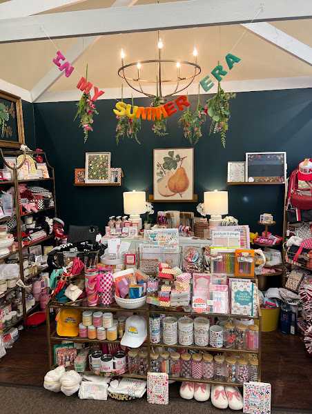 Home Decor & Gifts